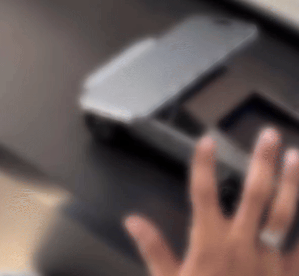 CyberCharge™ - Den magnetiska Cybertruckladdaren för 3 enheter samtidigt